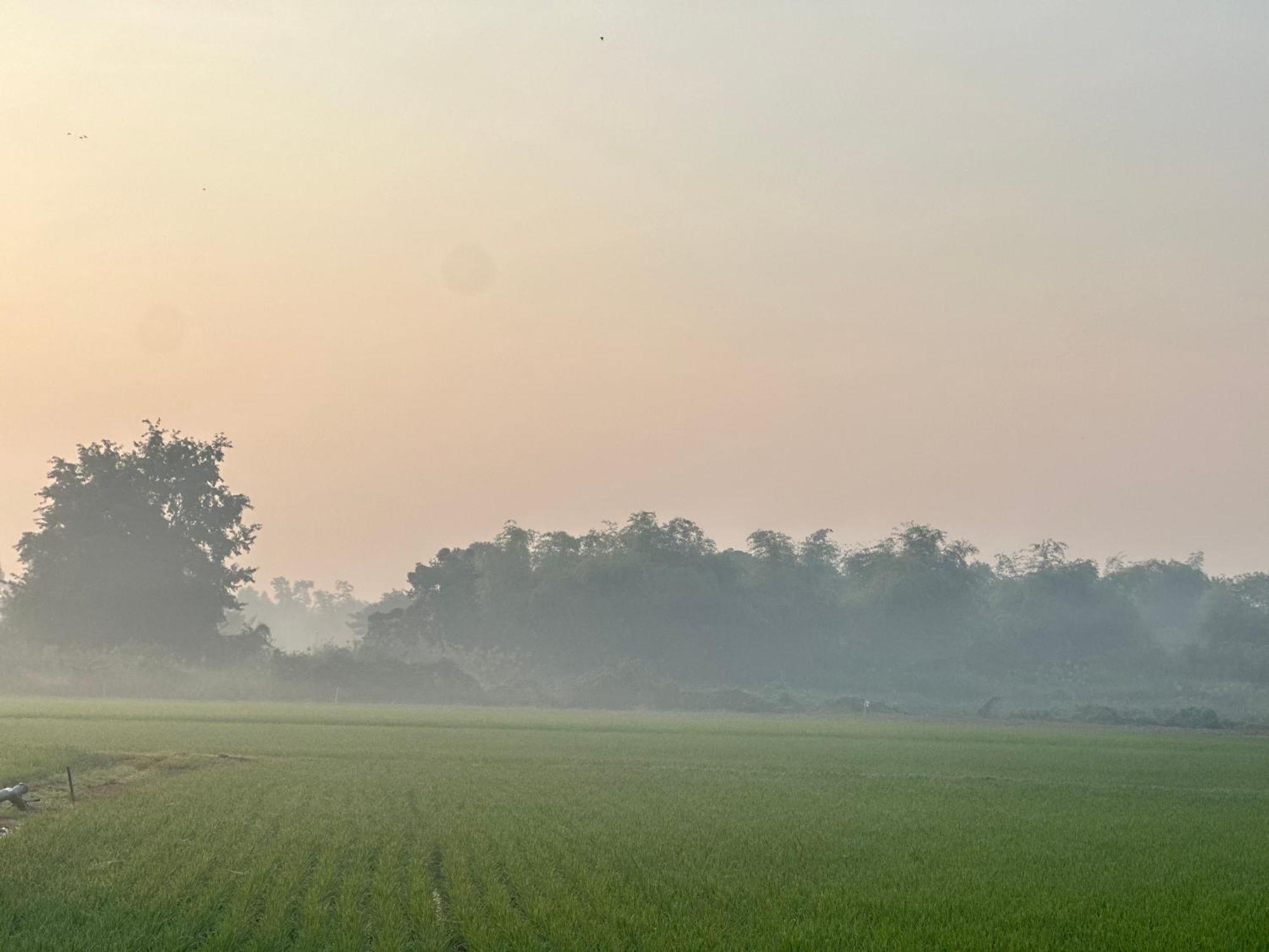 Ban Suweena Uthai Thani Luaran gambar