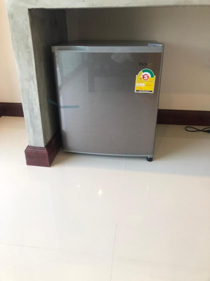 Ban Suweena Uthai Thani Luaran gambar